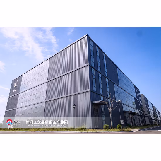 保管庫や作業場の格納庫には耐震性の高い高強度鋼製プレハブ構造物を採用しています。